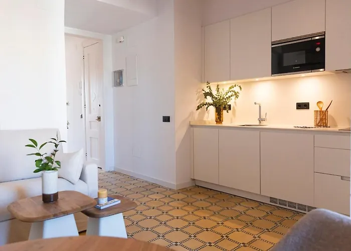 - Gracia 4-b Apartment