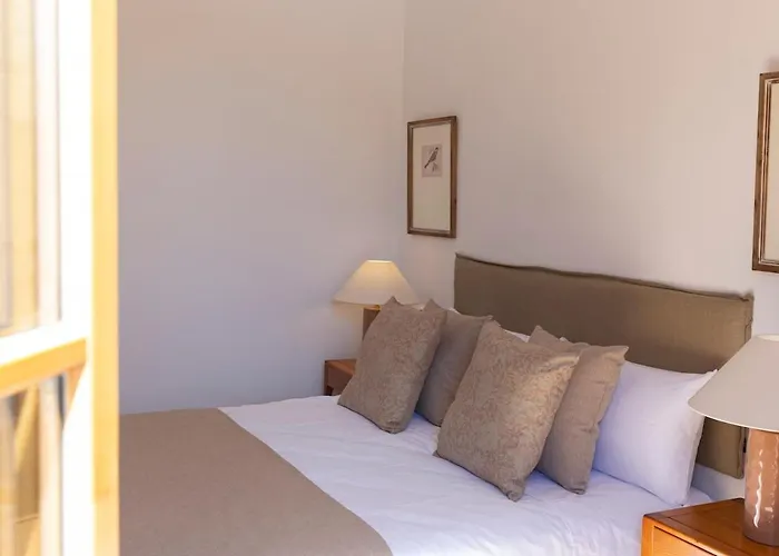 - Gracia 4-b Apartment Barcelona